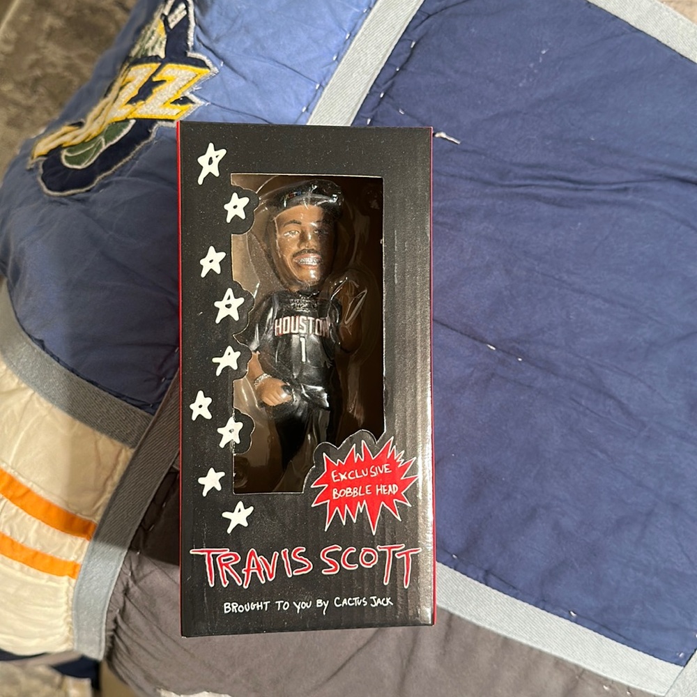 EXCLUSIVE RARE TRAVIS SCOTT BOBBLEHEAD.